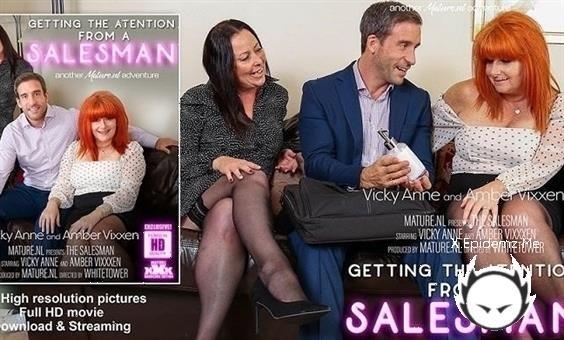 Amber Vixxxen - Two Horny Mature Housewives Getting It On With A Salesman (2023/Mature.com/FullHD)