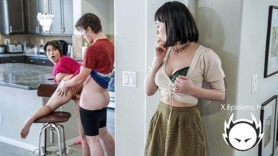 Olive Glass, Nicole Aria - A New Man Of The House (2023/FamilyStrokes.com/FullHD)