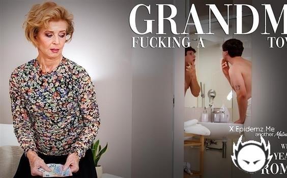 Romana - Toyboy Lenny Fucking 73 Year Old Granny Romana In His Bed And Coming All Over Her Ass (2023/Mature.com/FullHD)