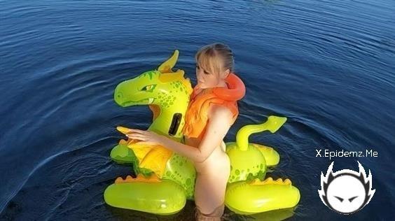 Allaalexinflatable - Alla Hotly Fucks A Rare Inflatable Dragon On The Lake And Wears An Inflatable Vest!!! (2024/Clips4Sale.com/FullHD)