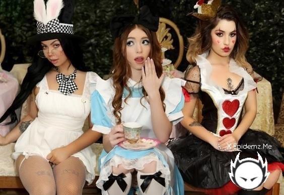 Chanel Camryn, Holly Day, Myra Moans - Wild Times In Wonderland (2024/BFFS.com/TeamSkeet.com/FullHD)