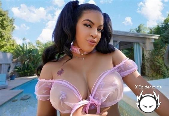 Maya Farrell - Staring At My Huge Tits? (2024/TittyAttack.com/TeamSkeet.com/SD)