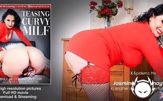Jasmine De Launay - Curvy British Milf Jasmine De Launay Loves To Show Off Her Big Ass And Big Tits When Shes Alone (2024/Mature.com/FullHD)