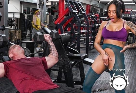 Kona Jade - Squirt The Sweat Away (2024/BrazzersExxtra.com/Brazzers.com/FullHD)
