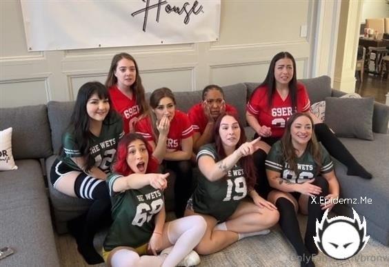 Bronwin Aurora, RedHeadWinter, Zoey Di Giacomo, Forest Faye, Dani Avery, Just - Super Bowl Orgy (2024/Onlyfans.com/FullHD)