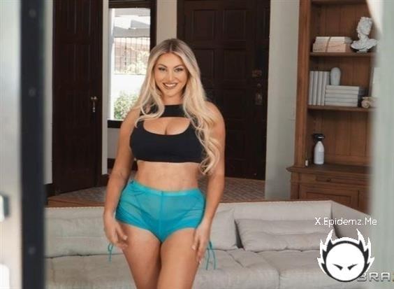 Kayley Gunner - Peeping Perv Stretches Her Out (2024/BrazzersExxtra.com/Brazzers.com/SD)