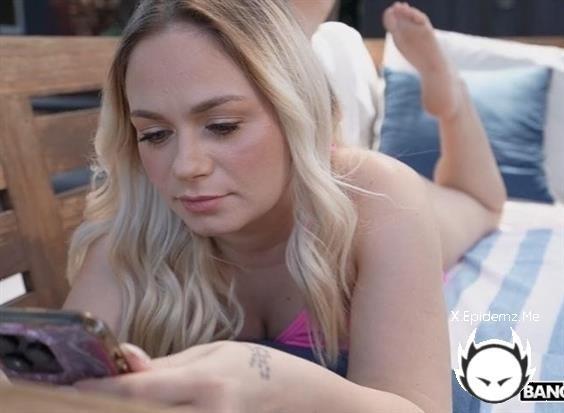 Rylee Blake - Cheating With Stepdad (2024/BangBros18.com/BangBros.com/SD)