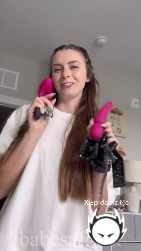 Babesafreak - Submissive Missionary With Toys (2024/OnlyFans.com/SD)