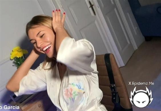 Kitana Lure - Doggystyle (2024/Fansly.com/FullHD)