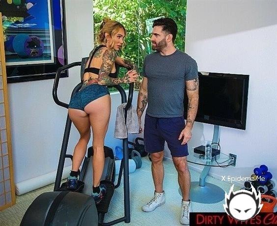 Sarah Jessie - Sexy Sarah Jessie Has An Intense Workout With Her Husbands Trainer (2024/DirtyWivesClub.com/NaughtyAmerica.com/SD)