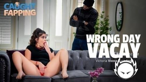 Victoria Voxxx - Wrong Day Vacay (2024/CaughtFapping.com/AdultTime.com/SD)