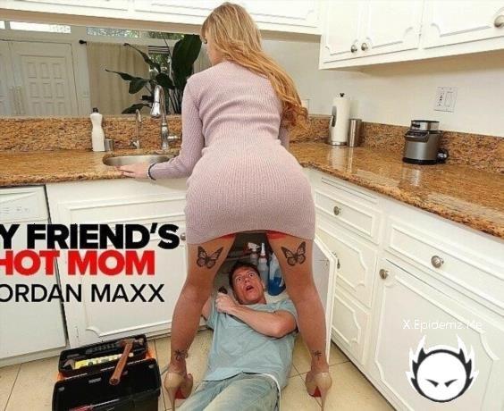 Jordan Maxx - Sexy Milf Jordan Maxx Checks Her Sons Friends Tool To See How Well It Works (2025/MyFriendsHotMom.com/NaughtyAmerica.com/SD)