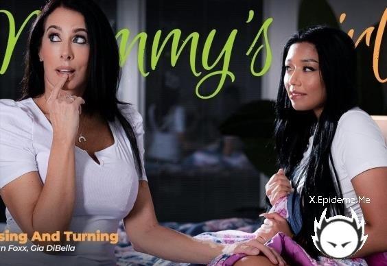 Reagan Foxx, Gia DiBella - Tossing And Turning (2025/MommysGirl.com/AdultTime.com/FullHD)
