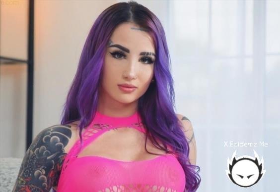 VALERICA STEELE - Twerknado (2025/OnlyFans.com/FullHD)