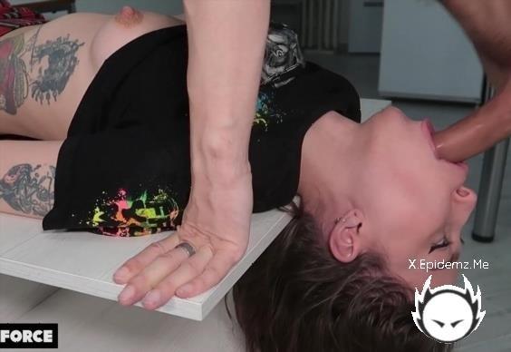 Laruna Mave - Our Parents Would Not Approve Tiny Step Sis Destroyed On The Family Breakfast Table (2022/PornForce.com/SD)