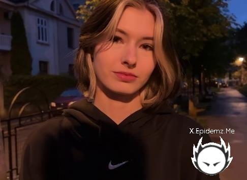 Cutie Kim - 18 Girl Let A Rich Guy Fuck Her On A First Date. (2025/PornhubPremium.com/FullHD)