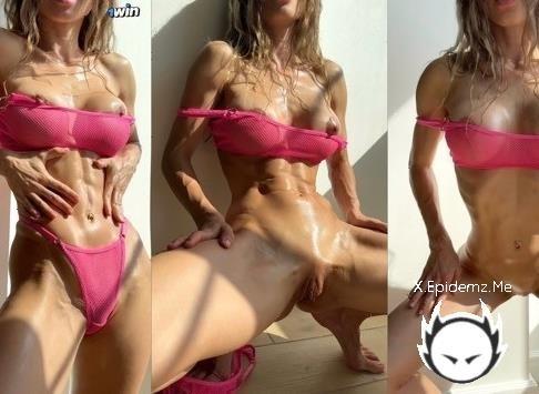 Melissa Burn - A Beauty With A Perfect Slim Body And Huge Tits Cums And Shudders From A Sweet Orgasm - Melissa Burn (2025/PornhubPremium.com/OnlyFans.com/SD)