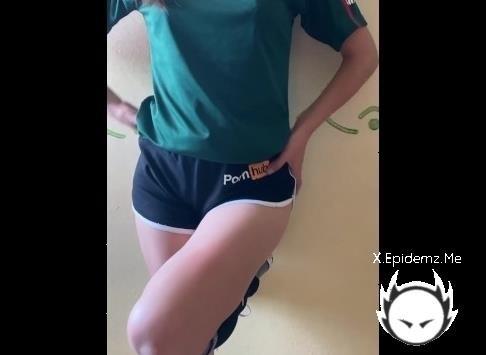 Tania Gomez - Footballer Fucks His Coach To Be Able To Be A Starter (2025/PornhubPremium.com/OnlyFans.com/SD)
