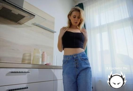 Eyla Moore - Fetishouse (2025/Fitting-Room.com/FullHD)
