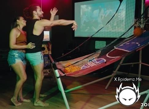 Jollapr - Le Di Un Tour De Mi Cuarto De Juegos A Mi Amiga Y Termino En Una Aventura Sexual (2025/PornhubPremium.com/OnlyFans.com/FullHD)