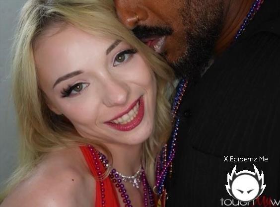 Cecelia Taylor - Wifeys Taco Stuffed By Bbc Bartender (2025/TouchMyWife.com/SD)