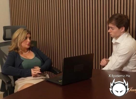 Andie Anderson - 42Yo Blonde Boss Babe Andie Anderson Shows The Upside Of Layoffs (2025/AuntJudysXXX.com/SD)