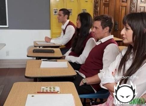 Lana Smalls - Breed Me, Mr. Jordan! Begging For Her Teachers Bbc (2025/BreedingMaterial.com/TeamSkeet.com/SD)