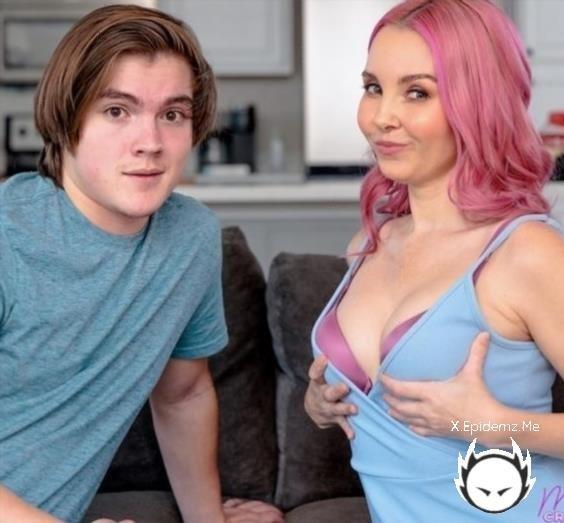 Aaliyah Love - My Stepmom Is My Girlfriend (2025/MomLover.com/MomWantsCreampie.com/SD)