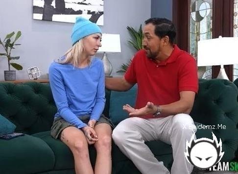 Chloe Temple - Paint Your Lips Milky White (2025/Tomboyz.com/TeamSkeet.com/SD)