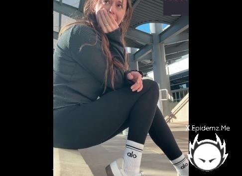 Nadia Foxx - Finding A Spot At The Mall To Cum Hard Public Orgasm Outdoors (2025/PornhubPremium.com/OnlyFans.com/SD)