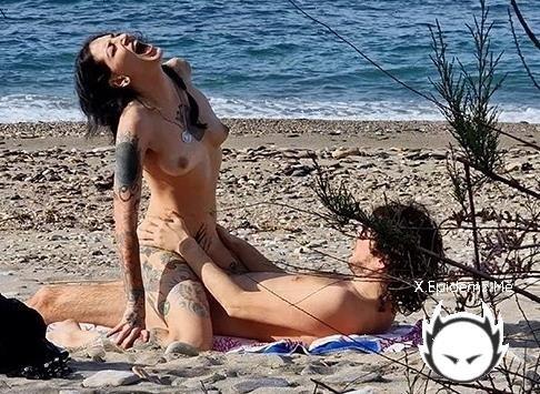 Fucktotum - Beach Sex - Hot And Passionate - Squirting 7.40, 13.25 Video Shot With My New Telephoto Lens (2025/PornhubPremium.com/OnlyFans.com/FullHD)