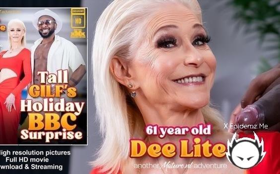 Dee Lite - Before Going On A Holiday, 61 Year Old Gilf Dee Lite Is Having A Big Black Cock To Get In The Mood (2025/Mature.com/FullHD)