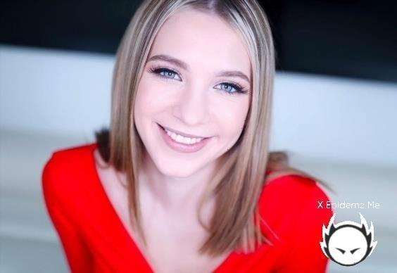 Becky Summer - Amateur Allure Introduces Becky Summer, Petite Blonde Loves Giving Head, Fucking And Swallowing Cum (2025/AmateurAllure.com/FullHD)