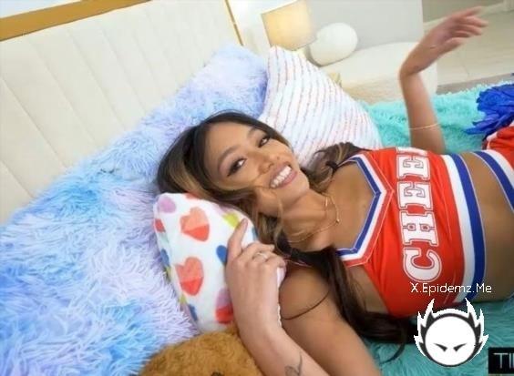 Jade Kimiko - Halloween Cheer (2025/Tiny4K.com/SD)
