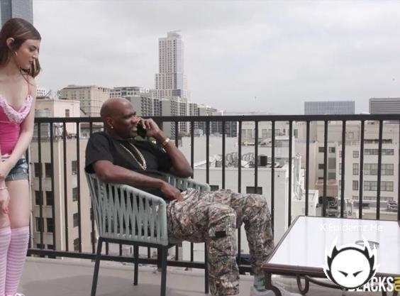 Julia James - Offers You Her Soaking Pussy (2025/BlacksOnBlondes.com/DogFartNetwork.com/SD)