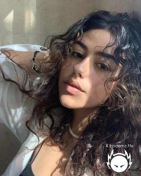 Izamariposa - Vuelve A Dar Una Rica Mamada A Cambio De Promo Para Su Of - Blowjob (2025/Blowketing.com/Pornhub.com/FullHD)