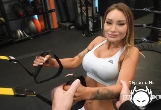 Monika Fox - She Put It Down Slowly (2025/BackdoorPOV.com/FullHD)