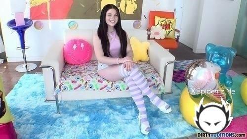 Lola Valentine - Filling Lolas Hole (2025/DirtyAuditions.com/SD)