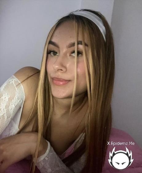 Izawoodas - Playing Erotic Dice In The Mall - Blowjob 2 (2025/Blowketing.com/Pornhub.com/FullHD)