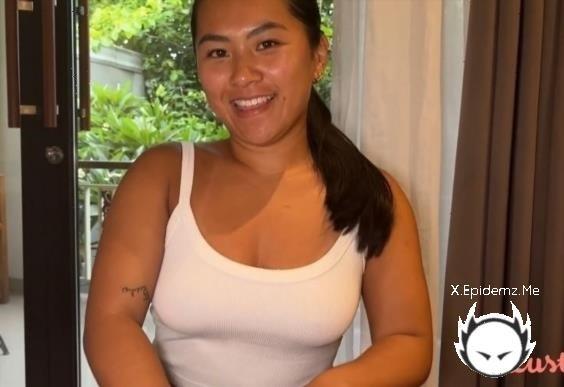 Mike, Nina - Holiday Tit Fuck (2025/Lustery.com/FullHD)