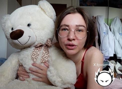 EmmiHill - The Creamiest Teen Pussy On The Planet Fucks A Teddy Bear (2025/PornhubPremium.com/OnlyFans.com/FullHD)