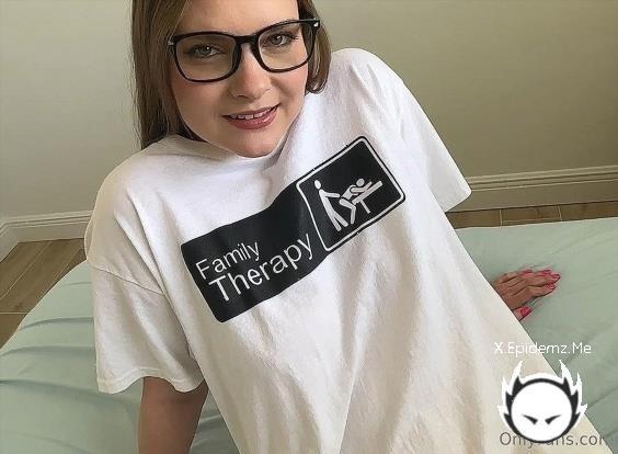 Amateurs - Step Sibling Secret Desires (2025/HouseholdFantasy.com/OnlyFans.com/FullHD)