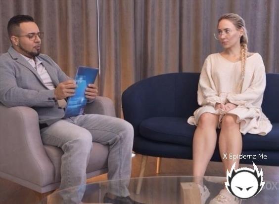 Bella Mur - Turned Shy Girl Into A Naughty Slut - The Therapy Went Fine! (2025/LegalPorno.com/PornBox.com/SD)