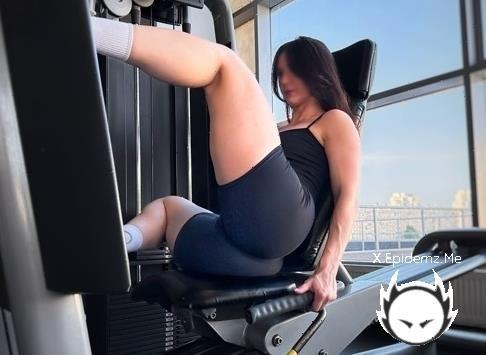 Well Ass - Sex In The Gym! Real Public Pick Up And Fuck In The Group Room (2025/PornhubPremium.com/OnlyFans.com/FullHD)