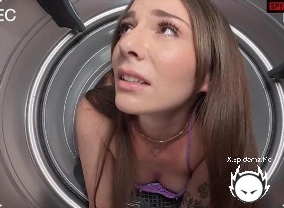 Tess Thompson - Stuck Stepdaughter (2025/SpyFam.com/SD)