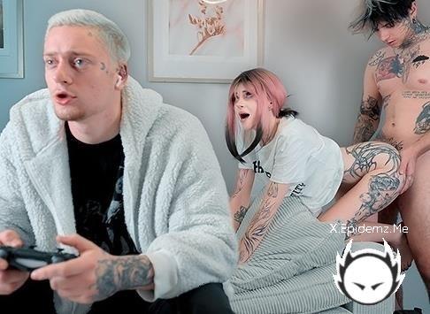 Pinkloving - Fucking My Friends Girlfriend Behind His Back While He Cant See - Pinkloving (2025/PornhubPremium.com/OnlyFans.com/FullHD)