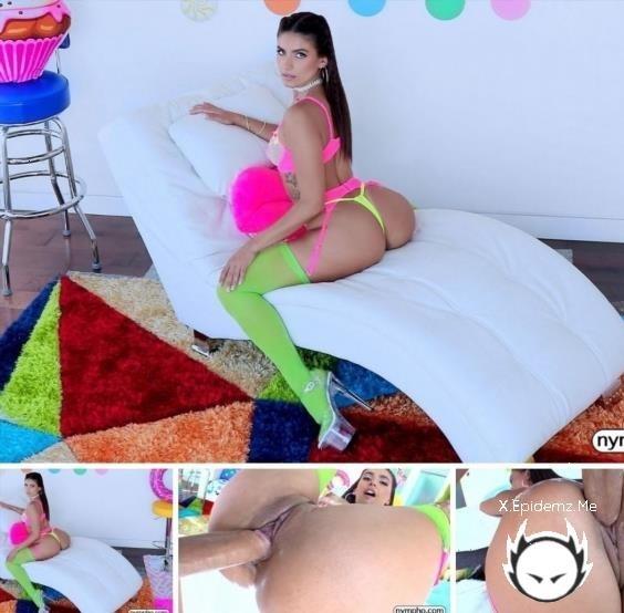 Isa Bella - Isa Bounces On Some Dick (2025/Nympho.com/SD)