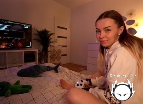 LIs Evans - She Got A Great Fuck And Squirt Instead Of Playing! (2026/PornhubPremium.com/OnlyFans.com/FullHD)