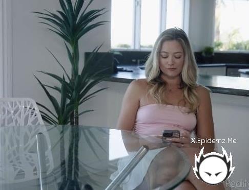 River Lynn - Deep Inside My Stepsister (2026/RealityJunkies.com/MileHighMedia.com/FullHD)