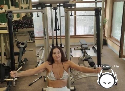 Luxury Tumanova Woman - Sweaty Stepmom Fucks After Gym While Doing Laundry (2026/PornhubPremium.com/OnlyFans.com/FullHD)